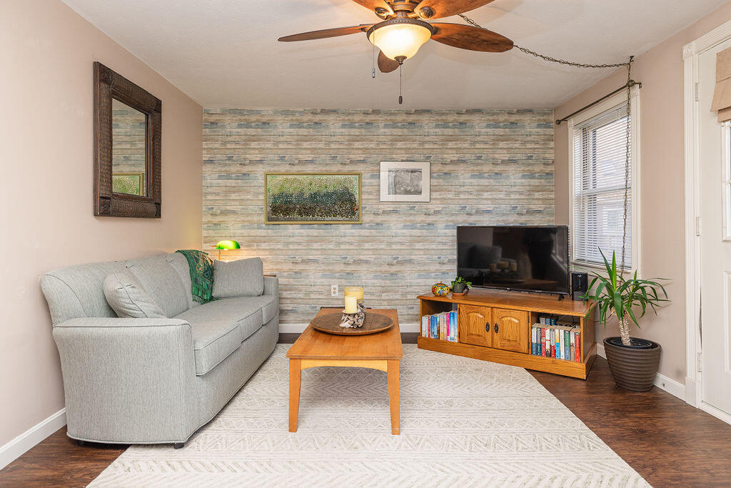 538 Main Street, Unit 4 Springvale, ME 04083 - Photo 1 of 24 _H7A8036