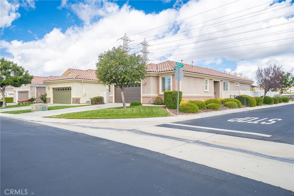 1168 Saguara Road Beaumont, CA 92223 - Photo 10 of 38