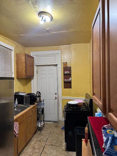 5437 Columbo Street Pittsburgh, PA 15206 - Photo 12 of 15