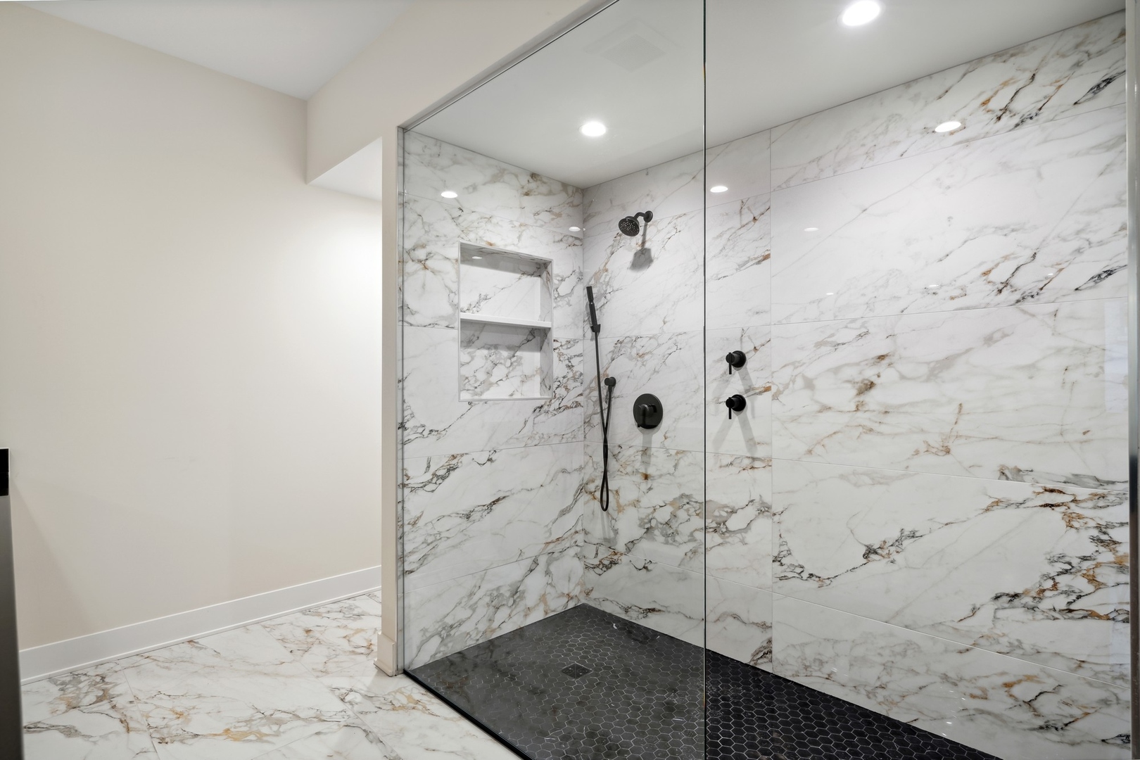 232 South Green Street, Unit 3S Chicago, IL 60607 - Photo 13 of 23