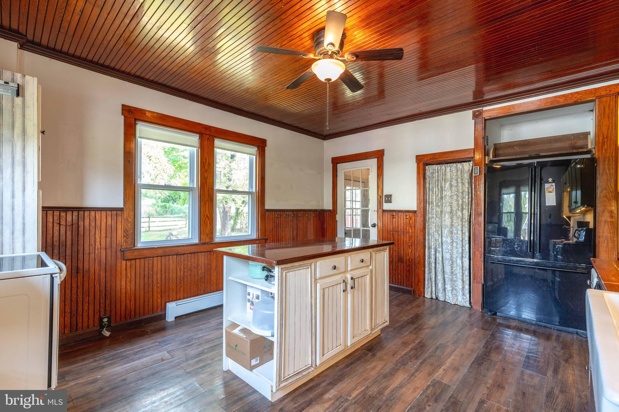 134 Lewis Road Reading, PA 19606 - Photo 13 of 37