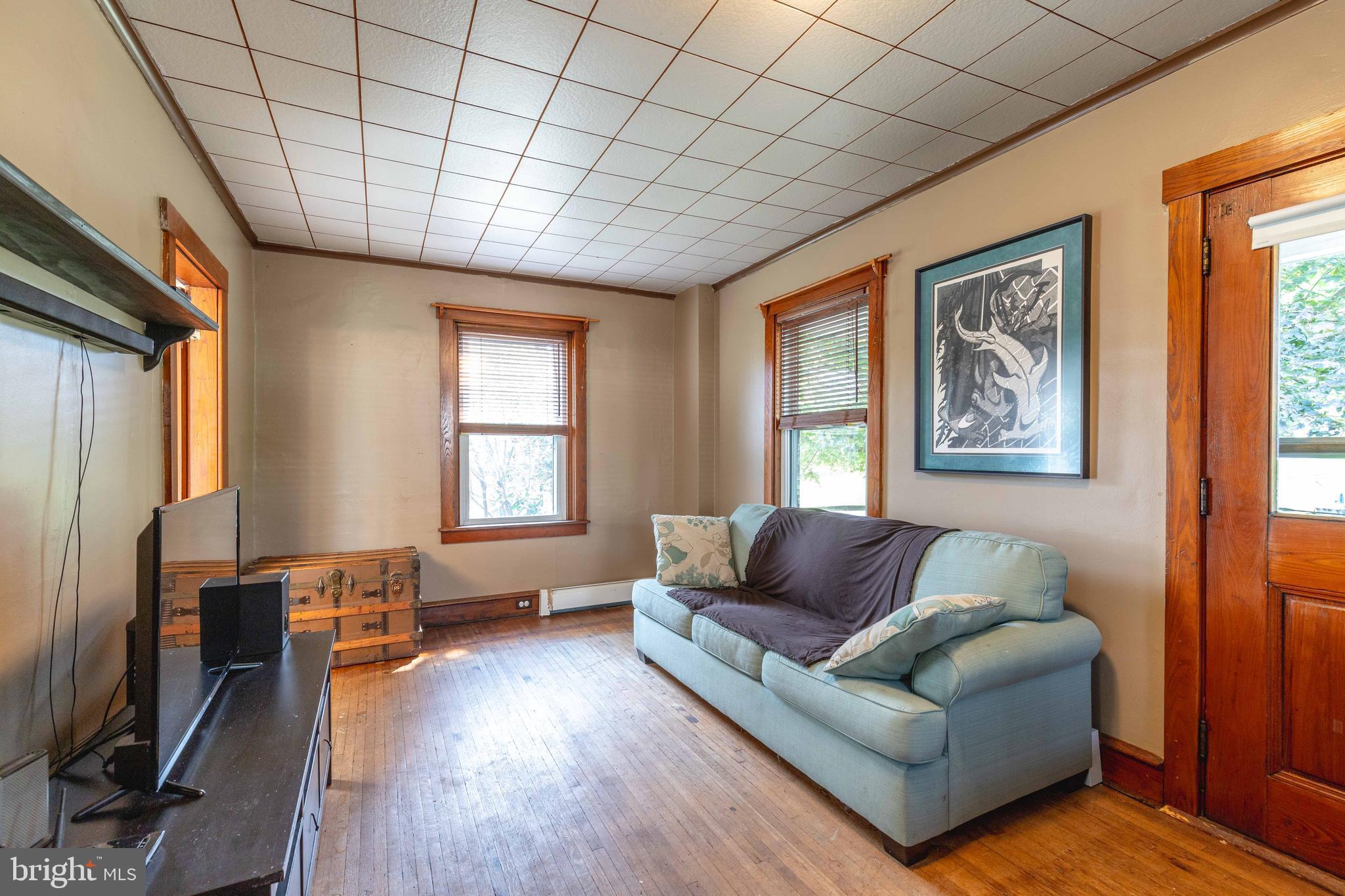 134 Lewis Road Reading, PA 19606 - Photo 4 of 37