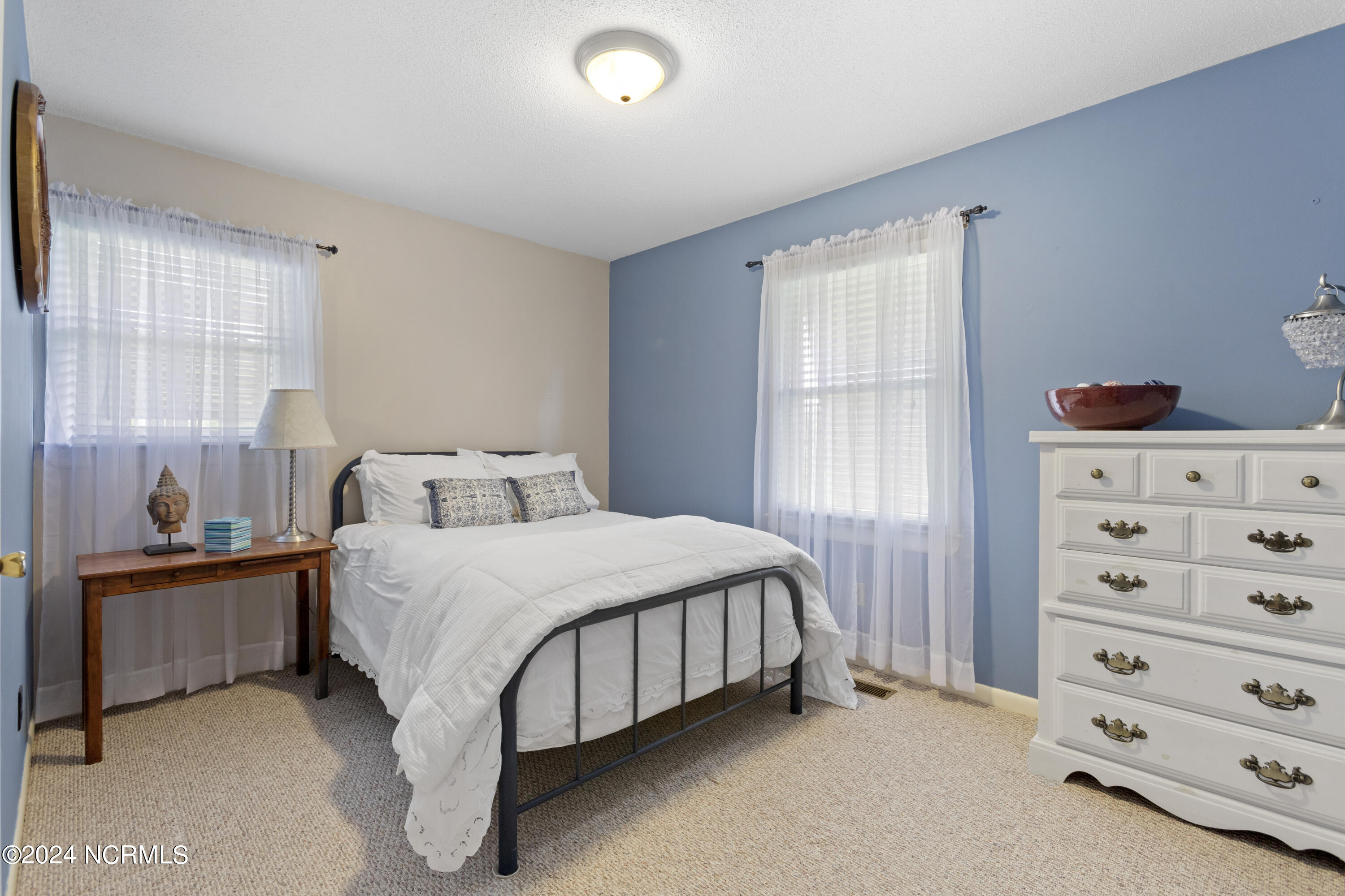 104 Sherrill Loop Road Sneads Ferry, NC 28460 - Photo 19 of 40 Guest Room