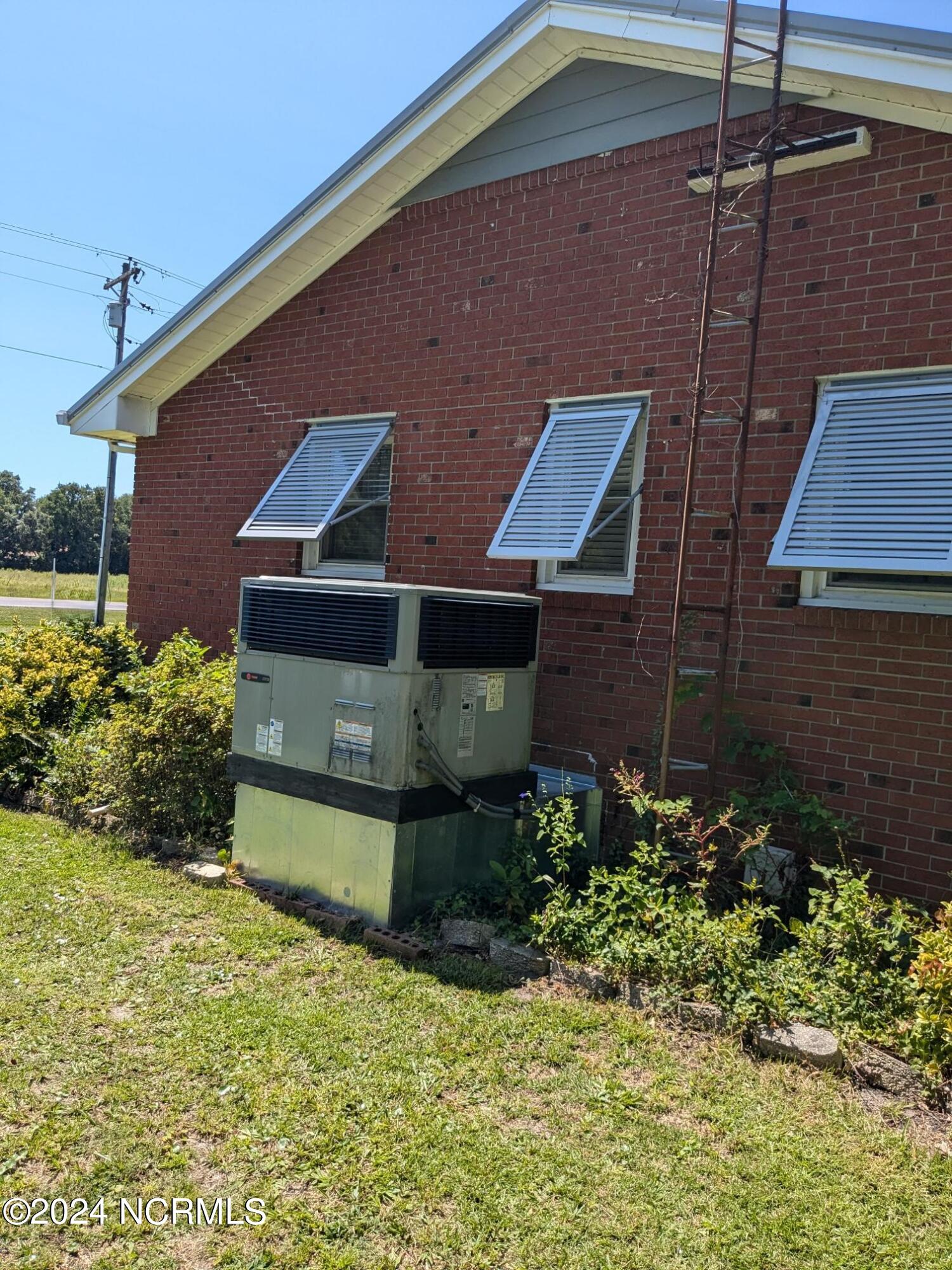 104 Sherrill Loop Road Sneads Ferry, NC 28460 - Photo 38 of 40 HVAC