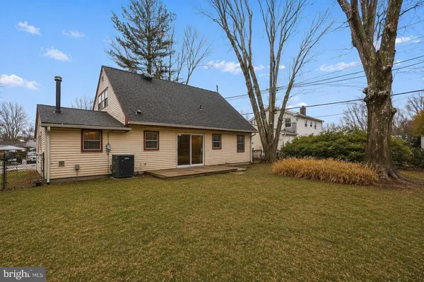 $275,000 | 21 Glenview Lane, Willingboro, NJ 08046