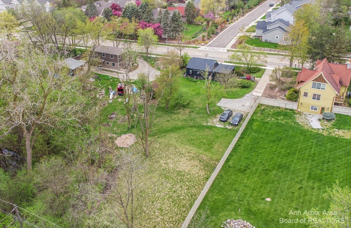 1669 South Maple Road Ann Arbor, MI 48103 - Photo 3 of 37 Photo 3