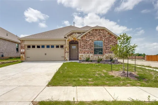 $2,350 | 1213 Blue Spring Drive, Anna, TX 75409