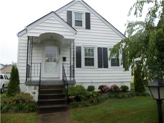 208 Iola Road Louisville, KY 40207 - Photo 1 of 23 Primary Photo