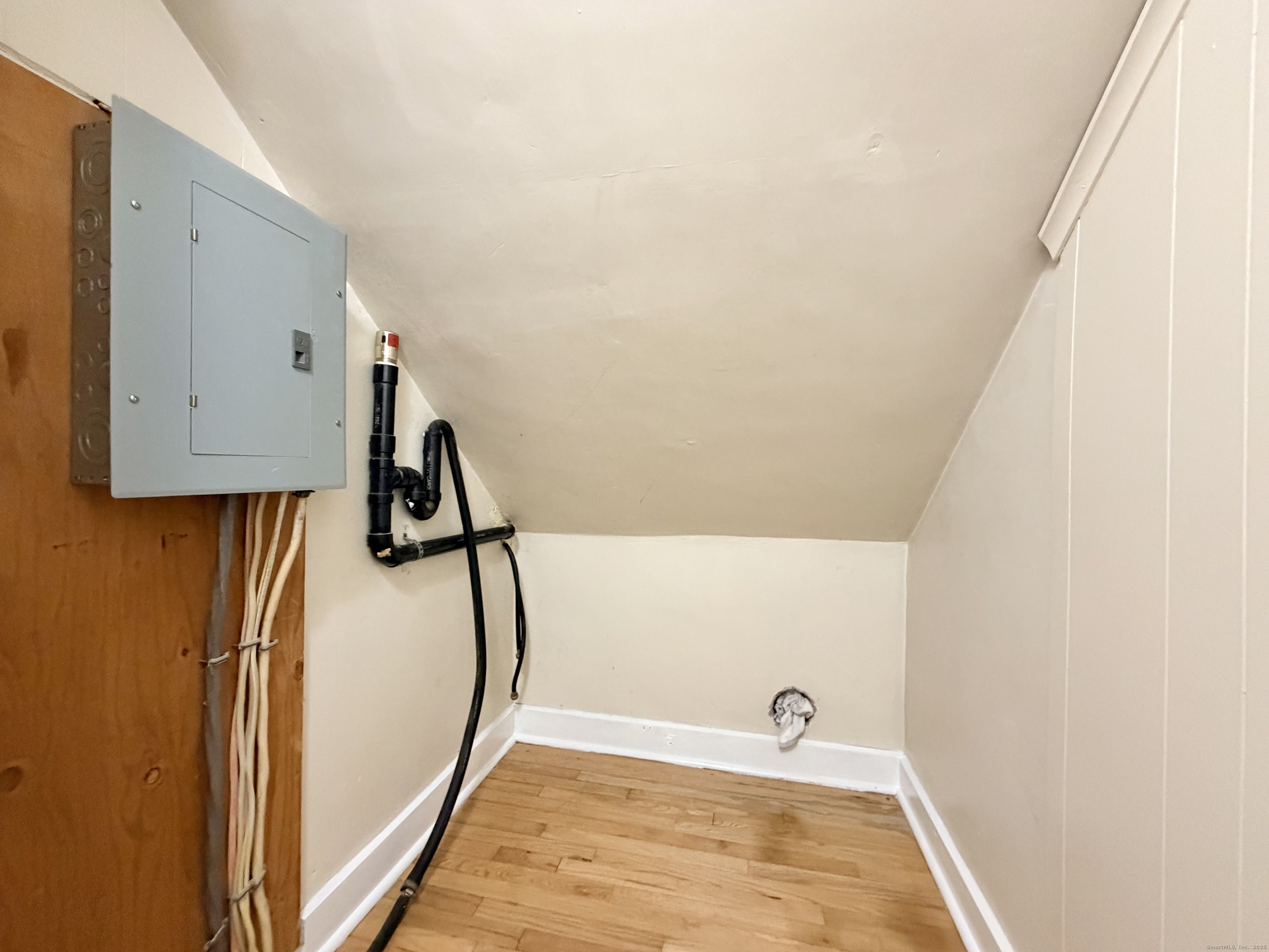 12 Clark Lane, Unit A Waterford, CT 06385 - Photo 18 of 20 a view of a yoga room