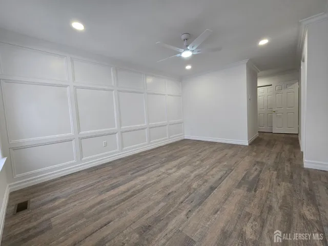 $569,900 | 28 Rothwell Drive, Monroe Township, NJ 08831