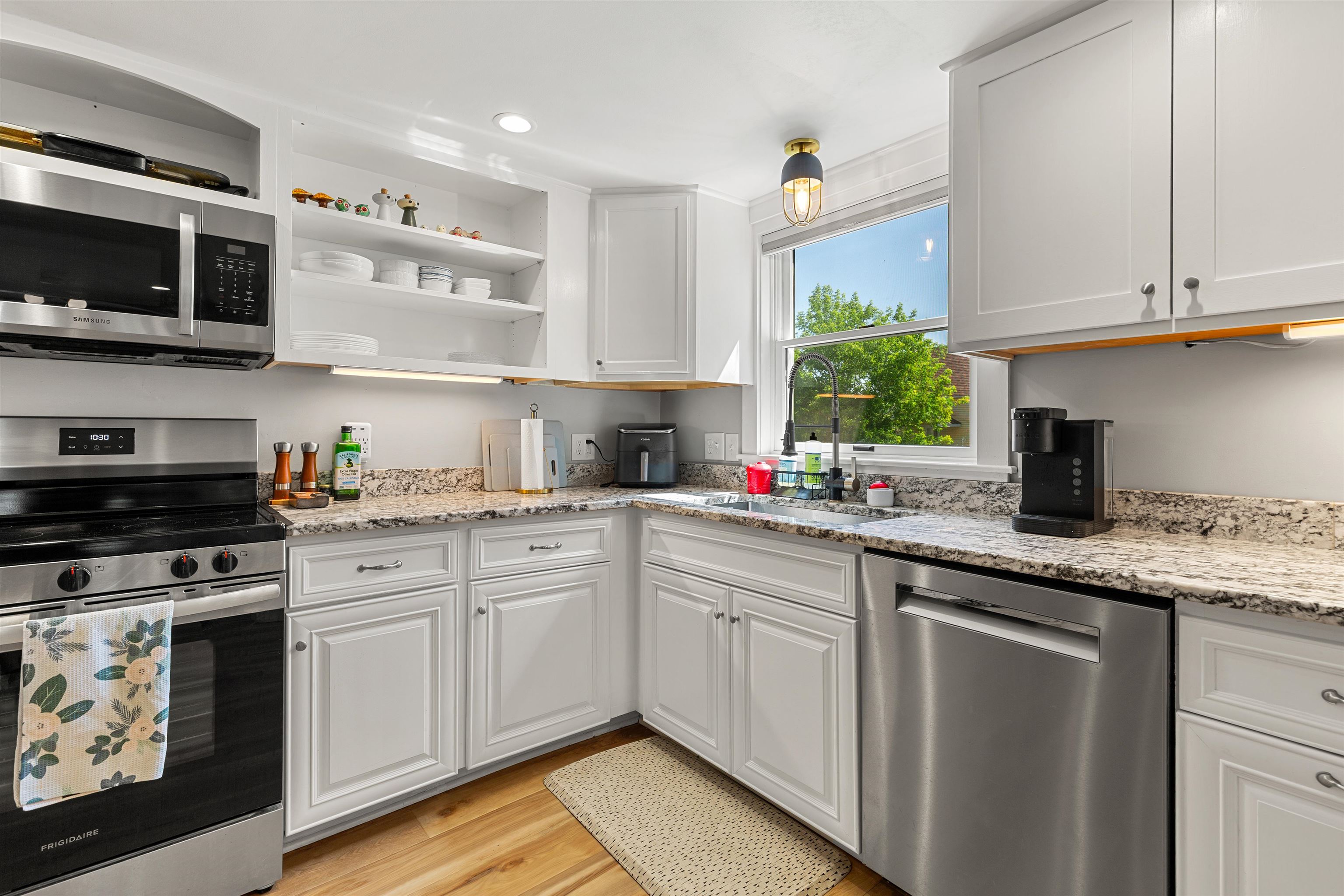 18 Granite Street Lebanon, NH 03766 - Photo 5 of 23