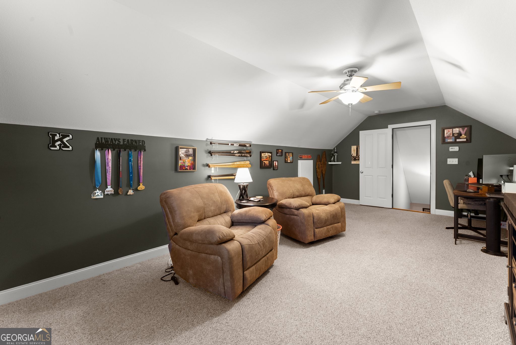 96 Magnolia Place Commerce, GA 30529 - Photo 31 of 58 a living room with furniture