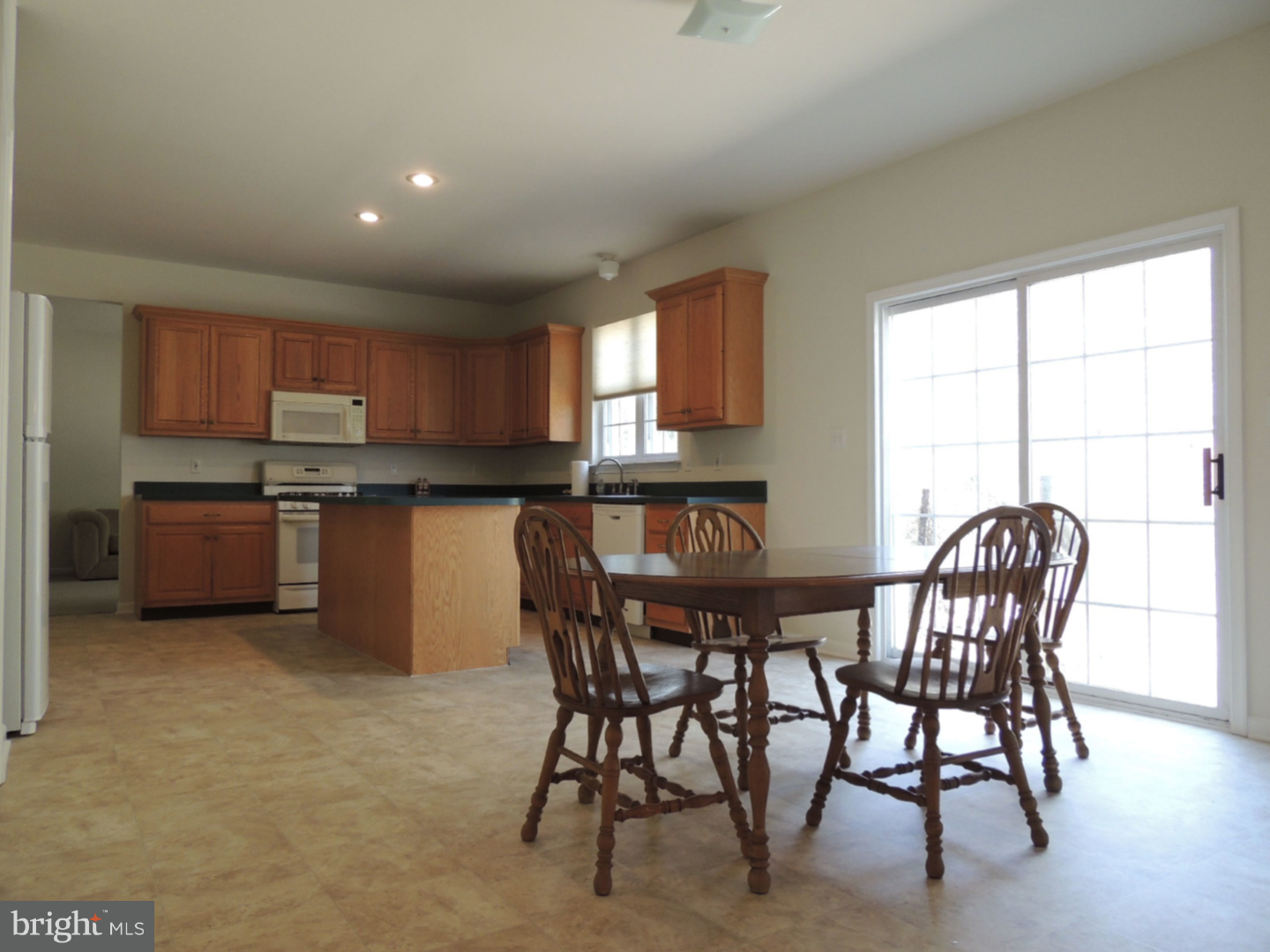 5 Streeker Road Wrightstown, NJ 08562 - Photo 3 of 11 Gallery Image 3