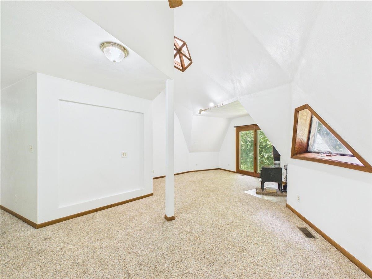 1636 Larchmont Road Davis, IL 61019 - Photo 10 of 32 Gallery Image 10