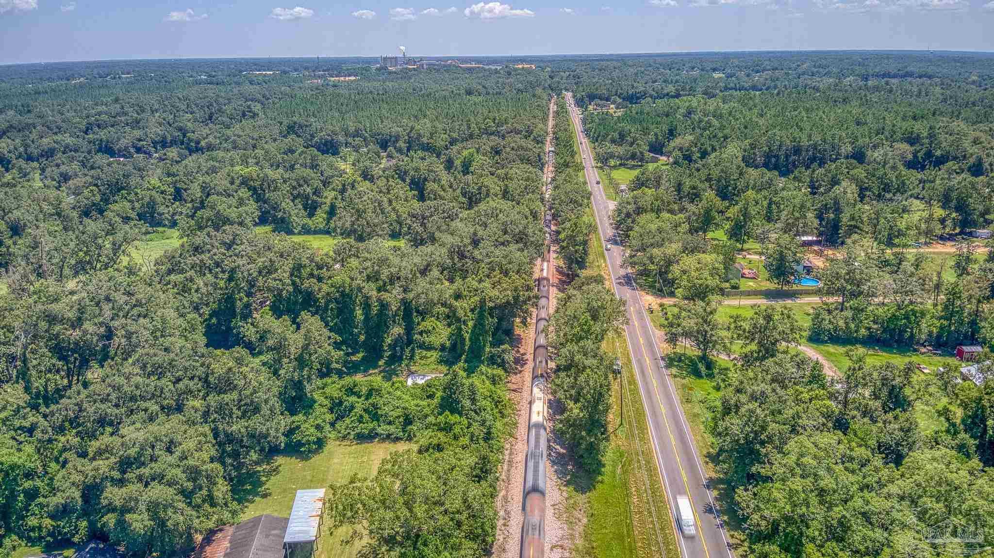 1370 Virecent Road Cantonment, FL 32533 - Photo 7 of 24