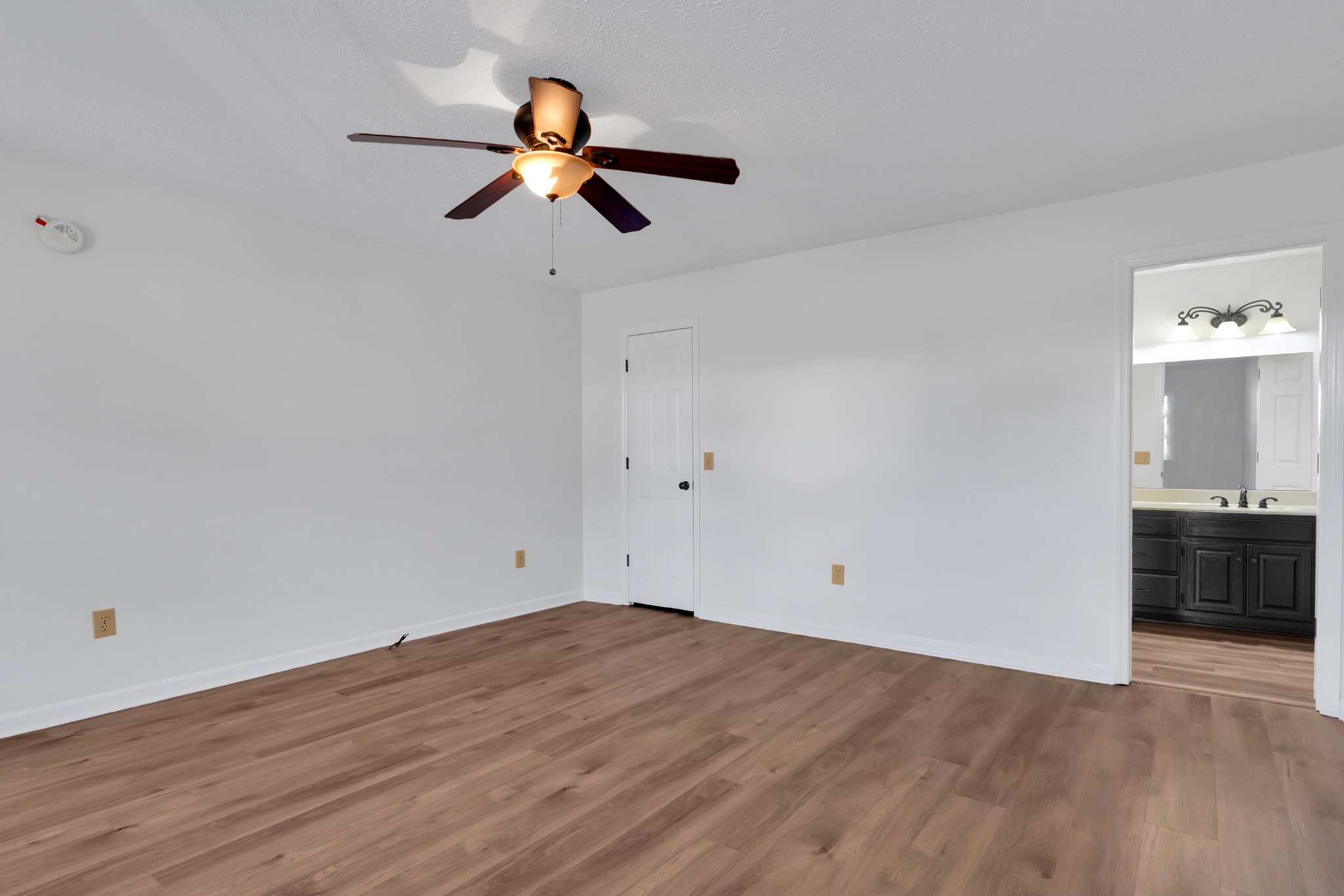 113 Matt Drive Bell Buckle, TN 37020 - Photo 21 of 34 a view of empty room with wooden floor