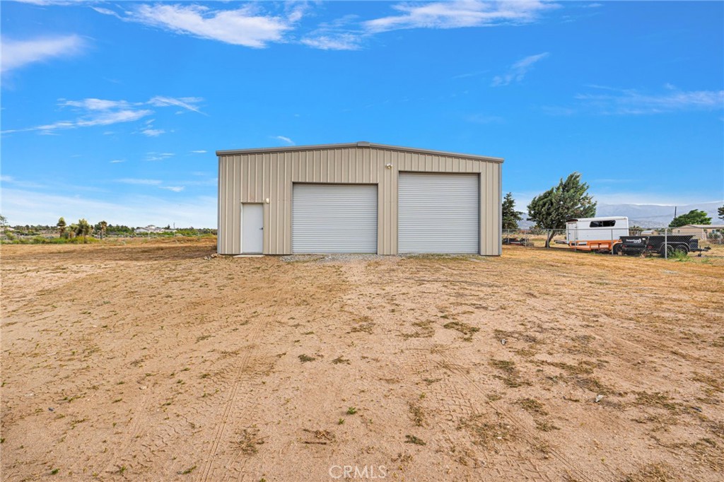 6271 Smoke Tree Road Phelan, CA 92371 - Photo 16 of 28 Shop. Approximately 1,600 square feet