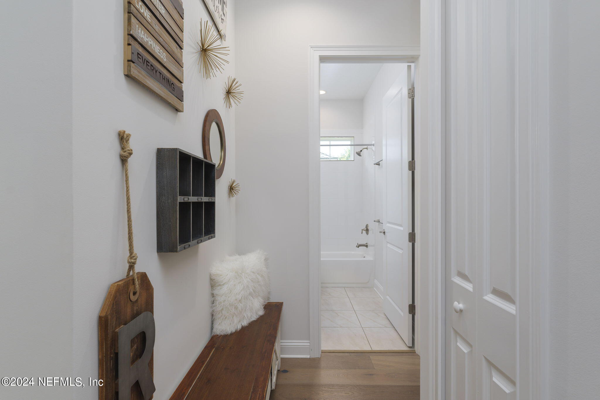 50 Littlewood Road Ponte Vedra, FL 32081 - Photo 32 of 76 Hallway to Guest Suite