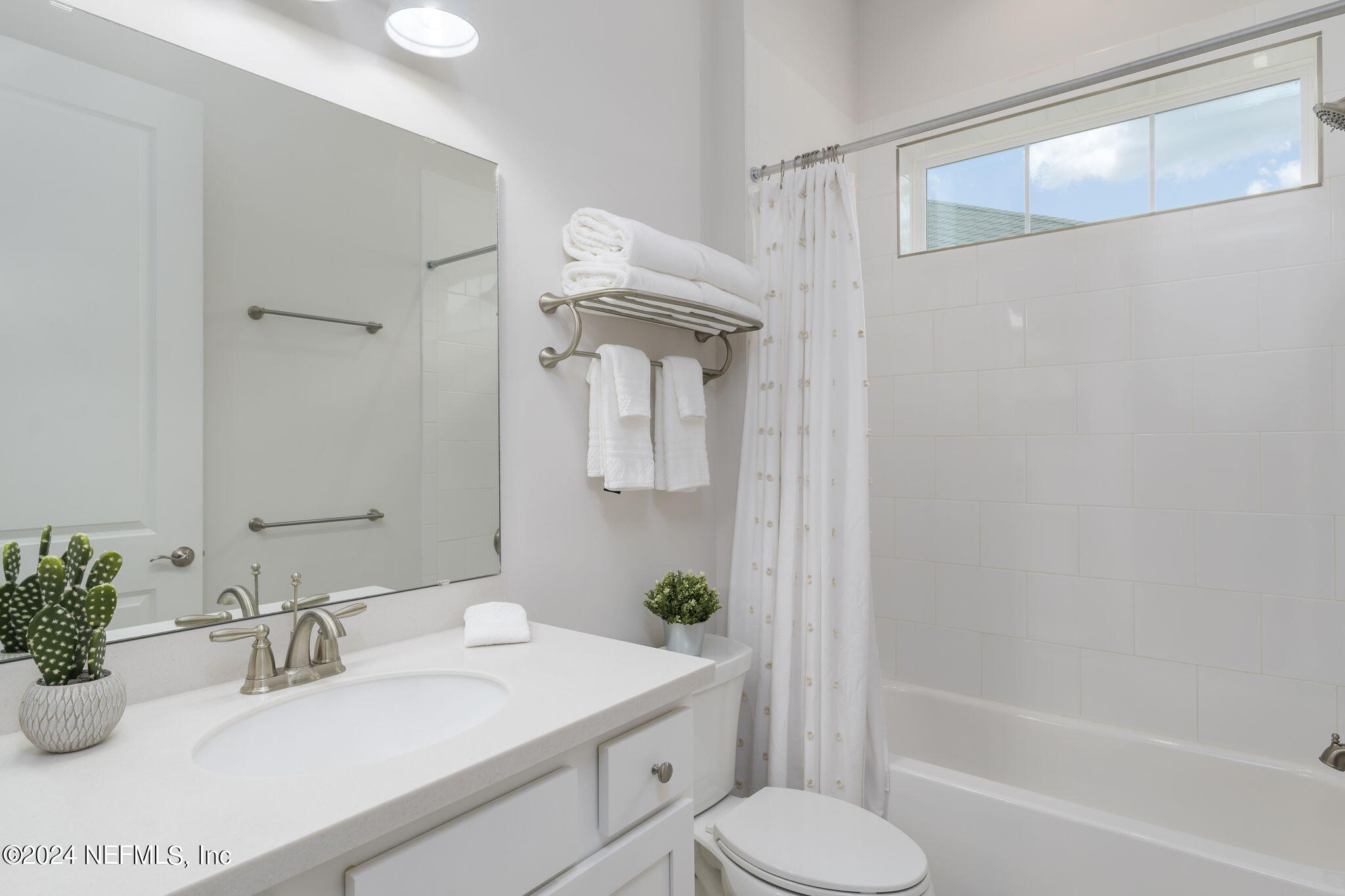 50 Littlewood Road Ponte Vedra, FL 32081 - Photo 35 of 76 Guest Bathroom