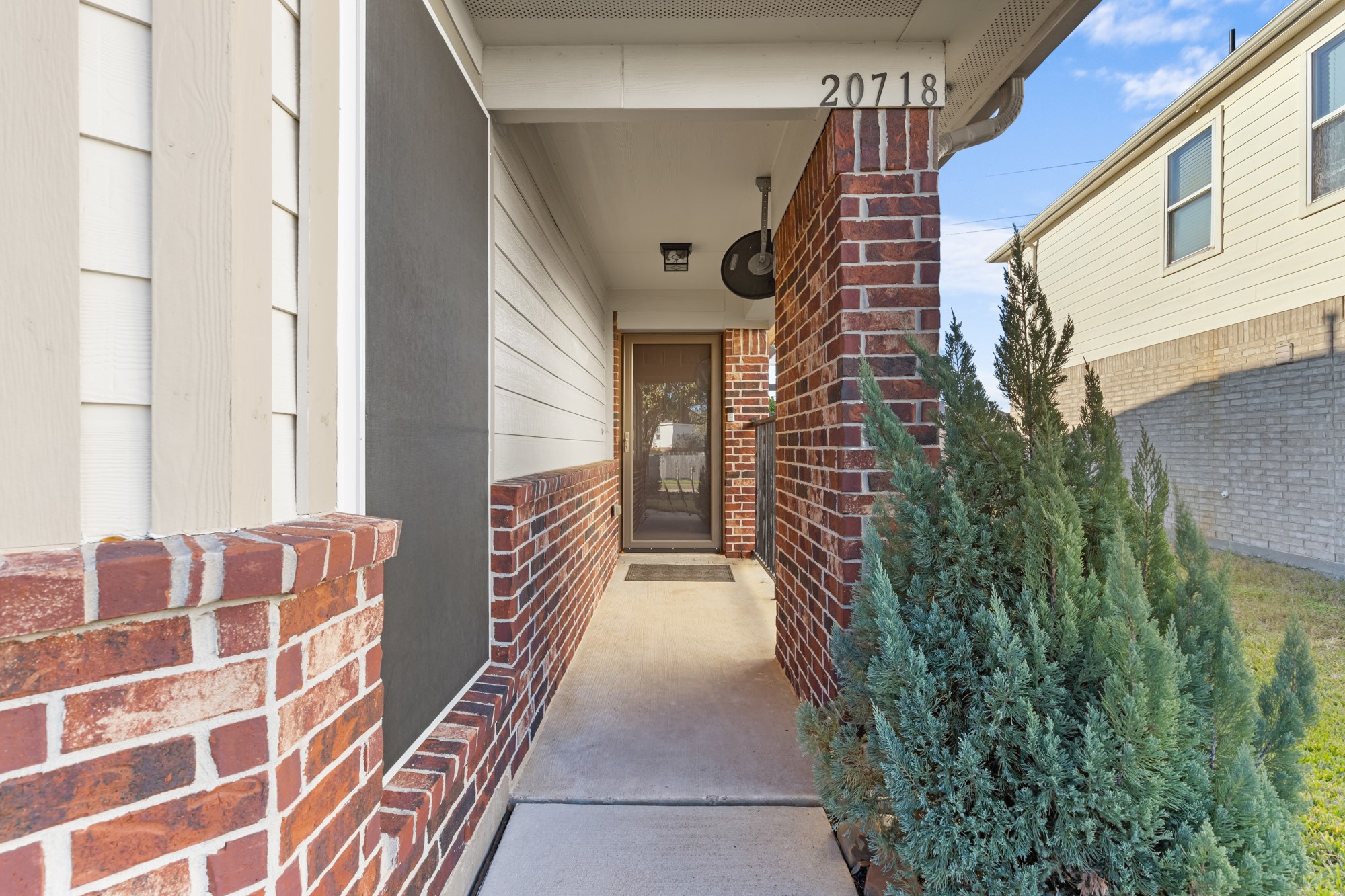 20718 Fair Walnut Way Katy, TX 77449 - Photo 2 of 21