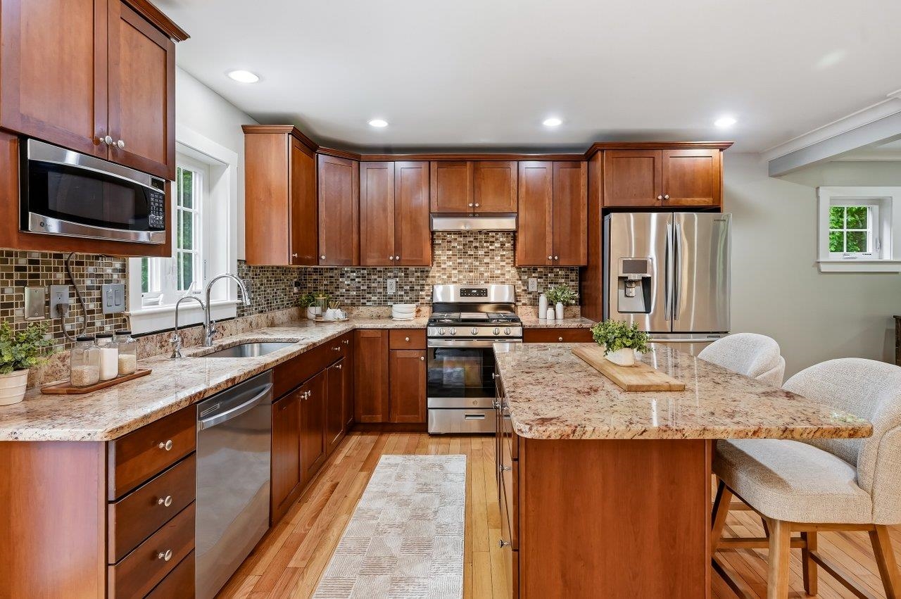 52 Tansy Avenue Stratham, NH 03885 - Photo 11 of 40
