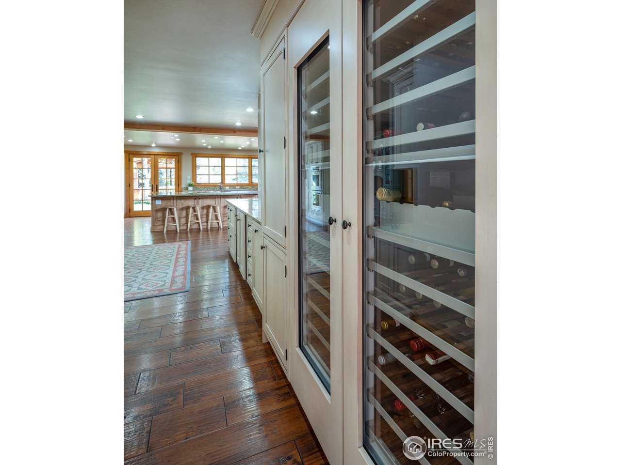 7088 Indian Peaks Trail Boulder, CO 80301 - Photo 11 of 40 150 + bottle storage