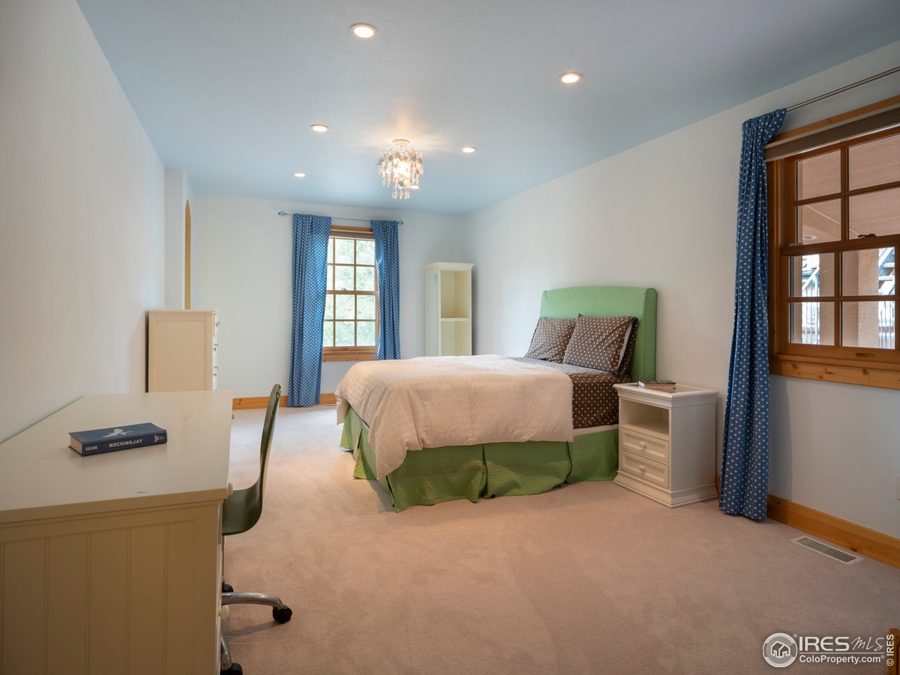 7088 Indian Peaks Trail Boulder, CO 80301 - Photo 29 of 40 Main level bedroom 2