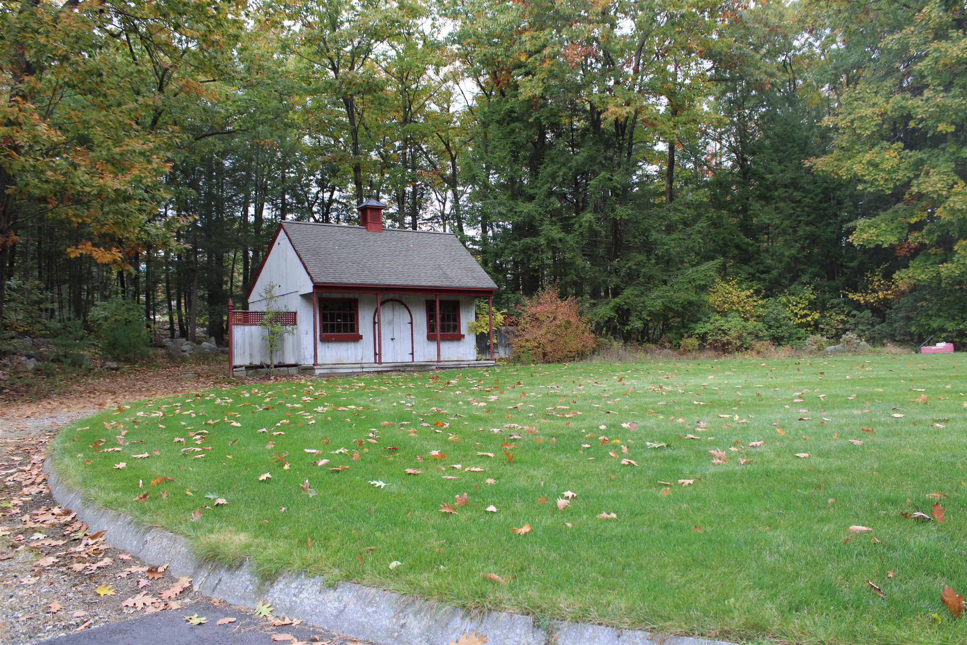 86 North Street Amherst, NH 03031 - Photo 8 of 42