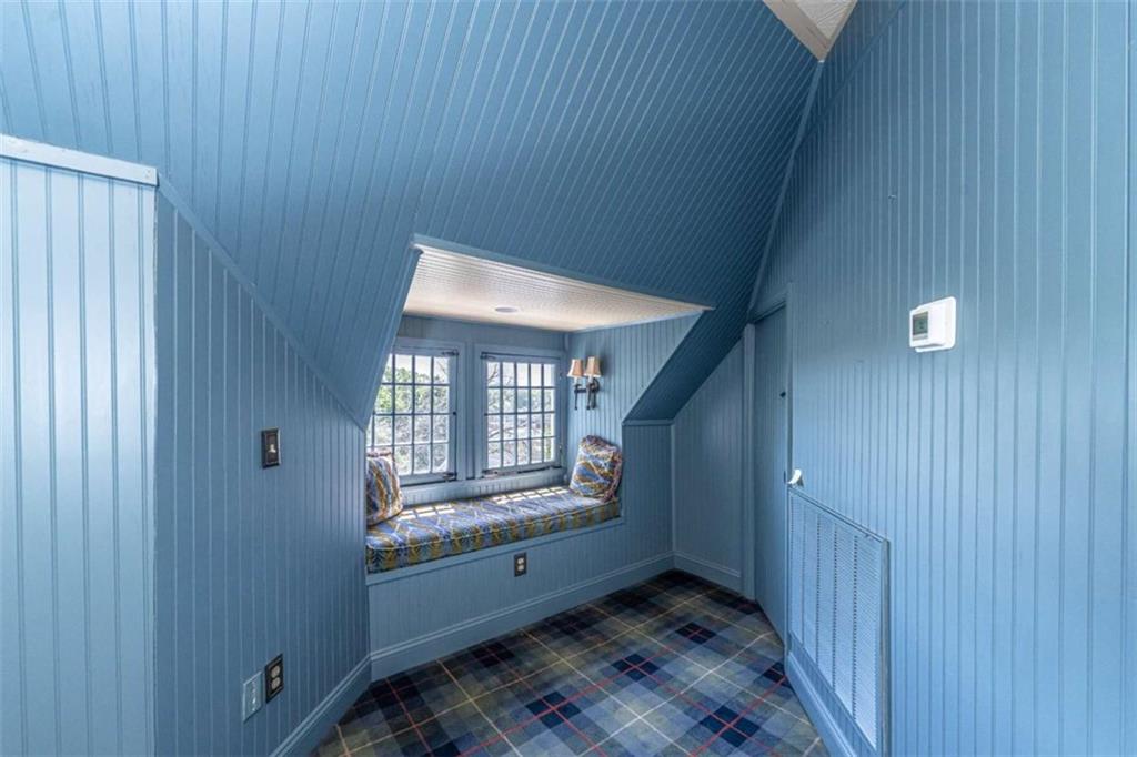 320 East 3rd Avenue Rome, GA 30161 - Photo 63 of 94 an empty room with windows