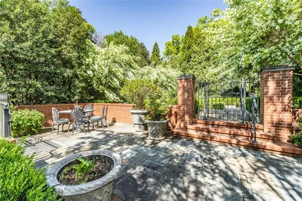 $1,900,000 | 320 East 3rd Avenue, Rome, GA 30161