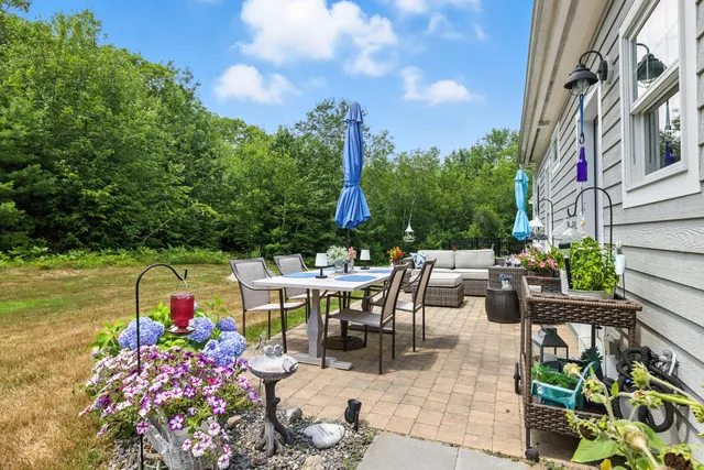 $450,000 | 23 Adams Lane, Unit 4, Arundel, ME 04046