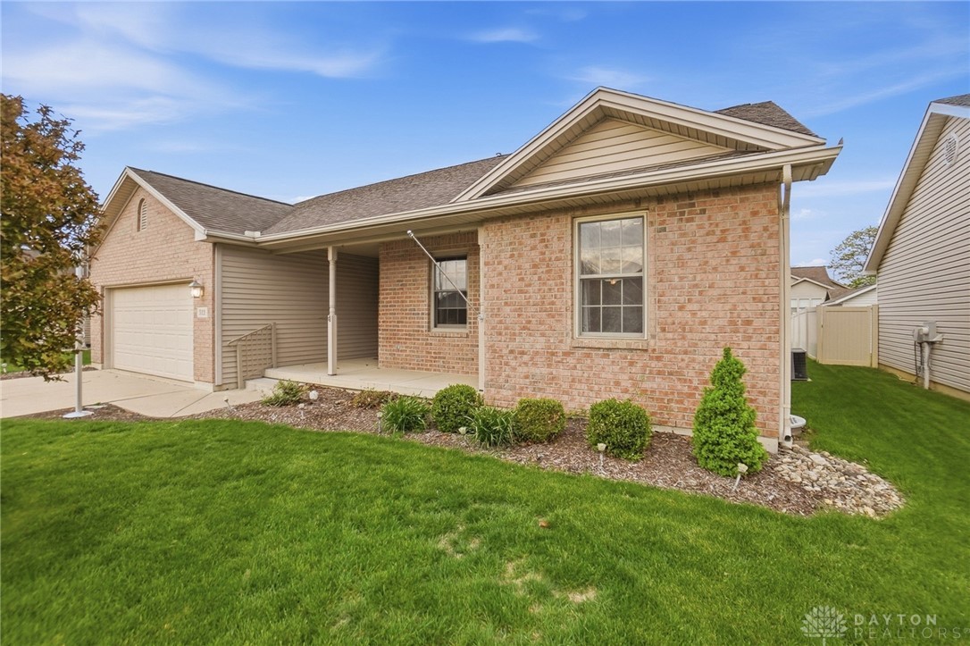 522 Northpoint Court Troy, OH 45373 - Photo 4 of 45