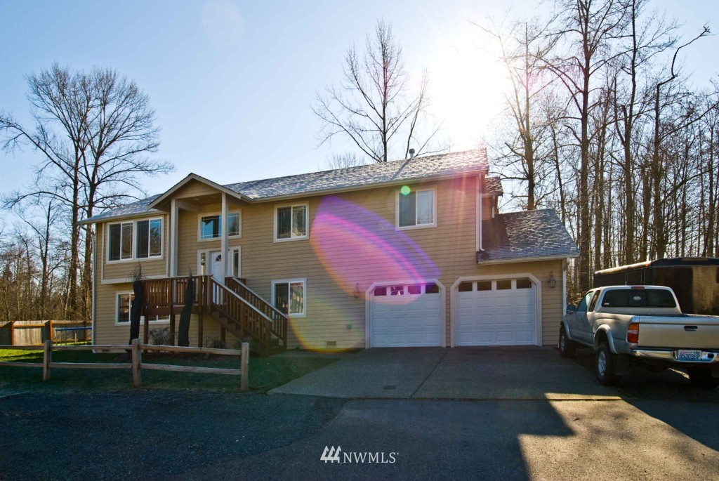 13811 Chain Lake Road Monroe, WA 98272 - Photo 1 of 1 Gallery Image 1