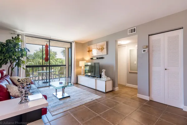 $2,200 | 2255 Lindell Boulevard, Unit 4306, Delray Beach, FL 33444