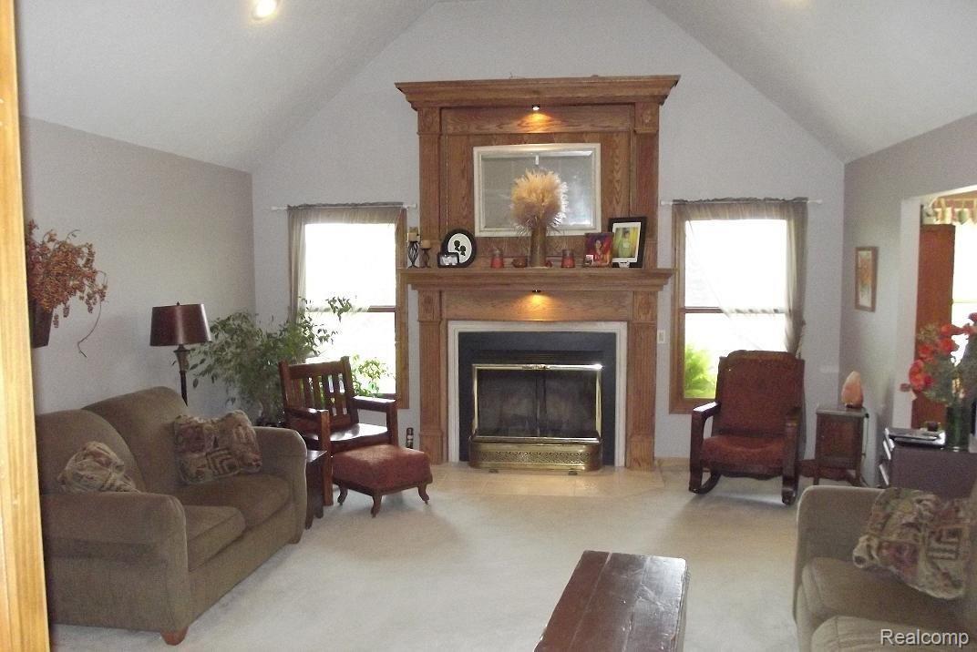 822 Tyrrell Road Bancroft, MI 48414 - Photo 8 of 9 Tyrell great room