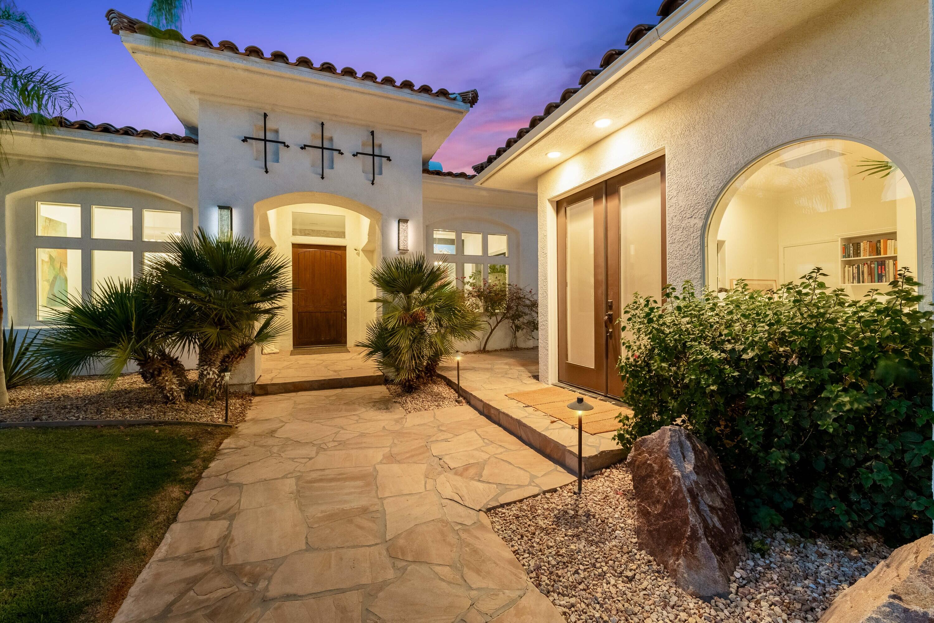 1400 Verdugo Road Palm Springs, CA 92262 - Photo 3 of 50 Entry Evening