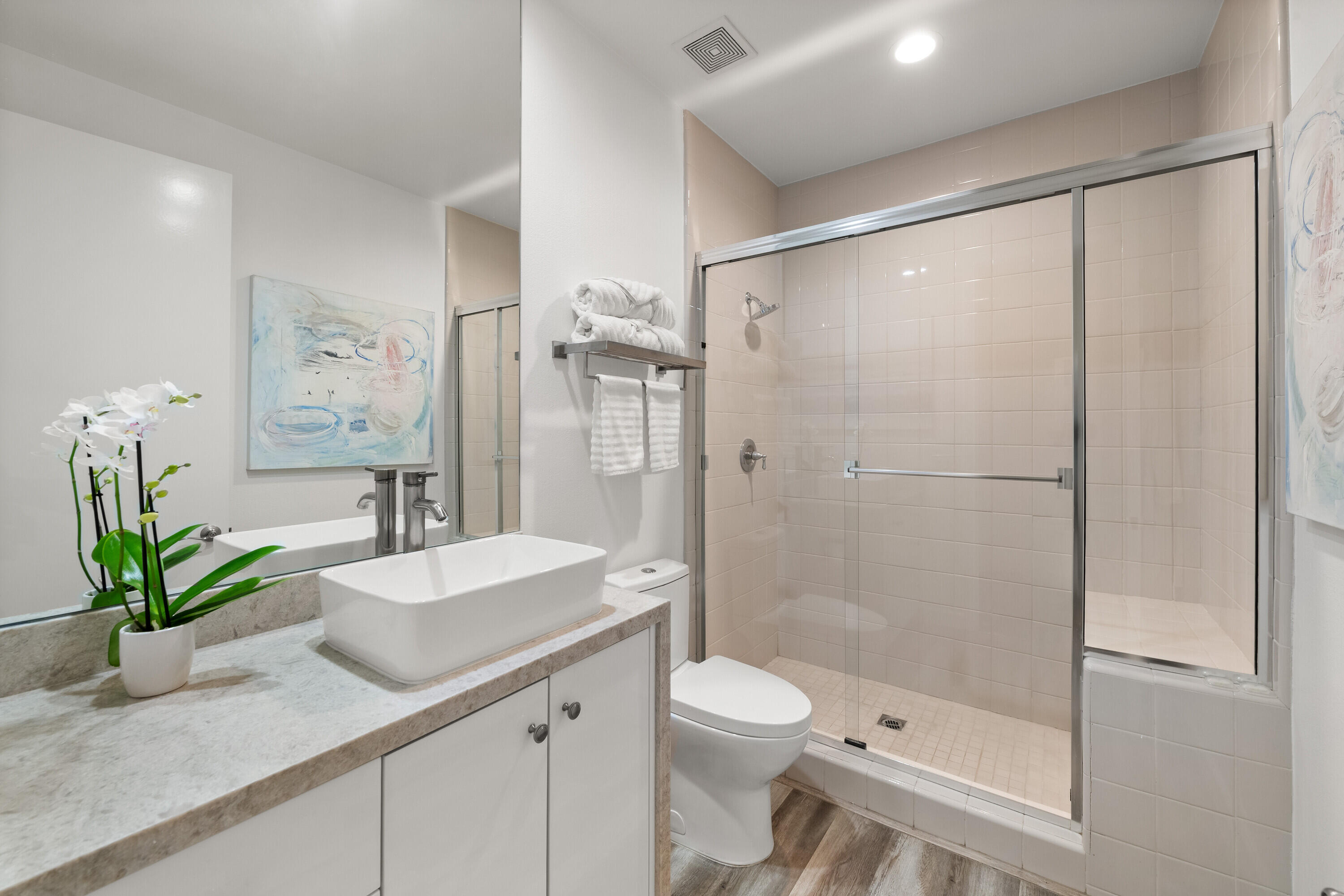 1400 Verdugo Road Palm Springs, CA 92262 - Photo 35 of 50 Guest Bath