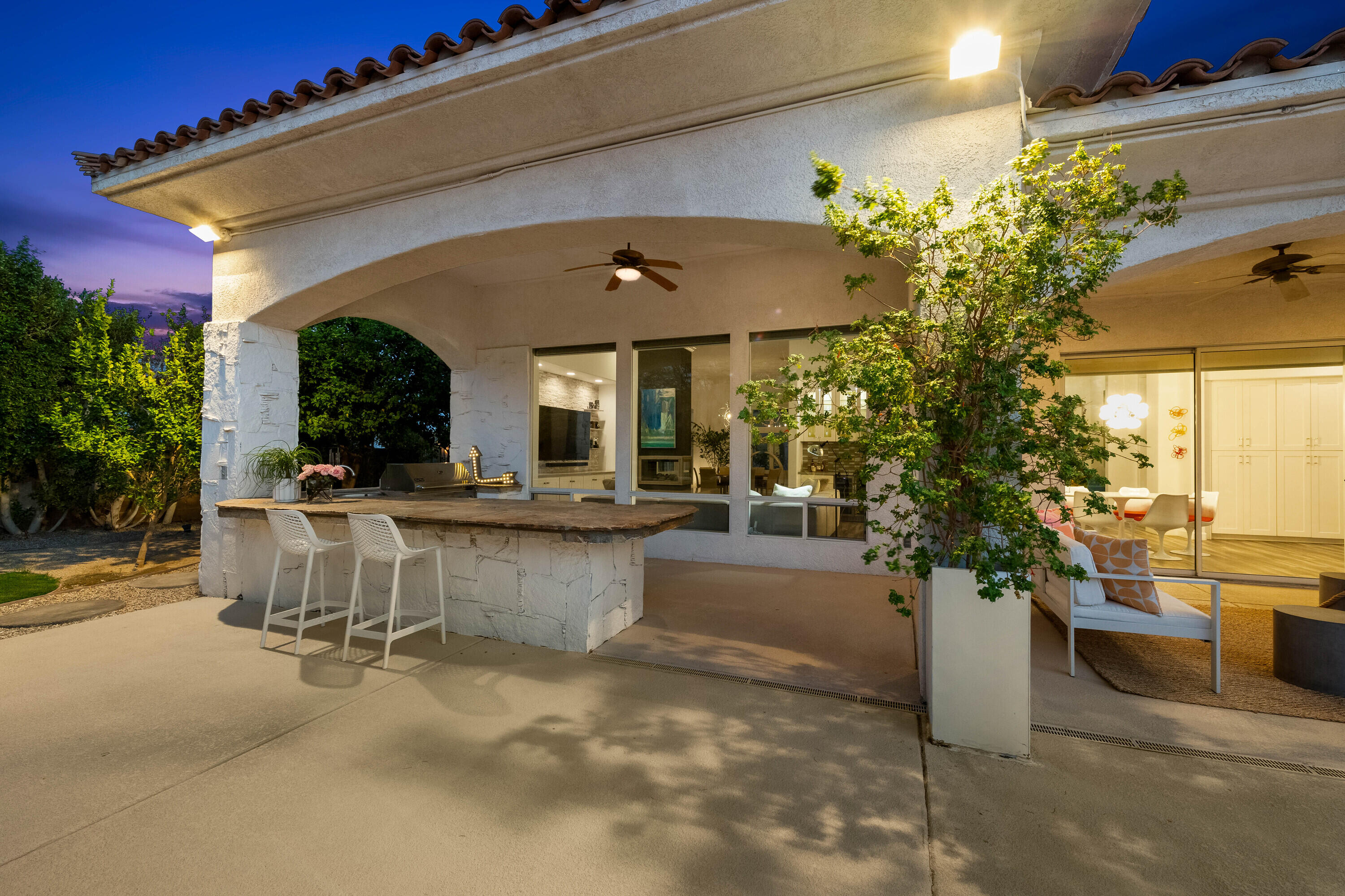 1400 Verdugo Road Palm Springs, CA 92262 - Photo 45 of 50 Grill/Bar