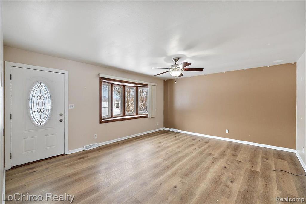 3147 Culbertson Avenue Rochester Hills, MI 48307 - Photo 11 of 38