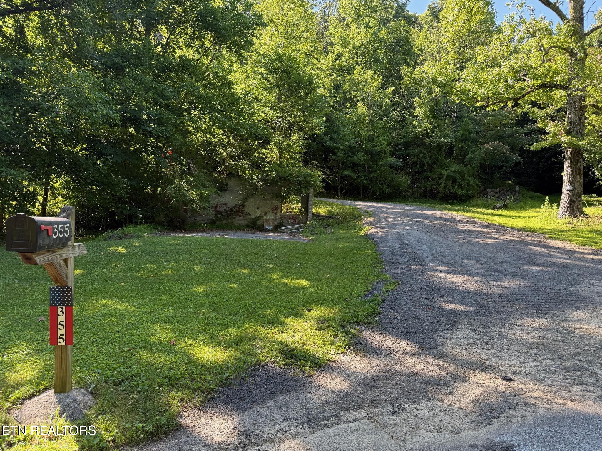 355 Lone Mountain Road Andersonville, TN 37705 - Photo 4 of 45 Entry