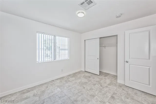 $1,295 | 1870 Nebula Drive, Unit 274, Las Vegas, NV 89115