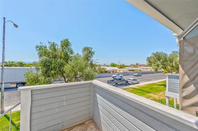 $1,295 | 1870 Nebula Drive, Unit 274, Las Vegas, NV 89115