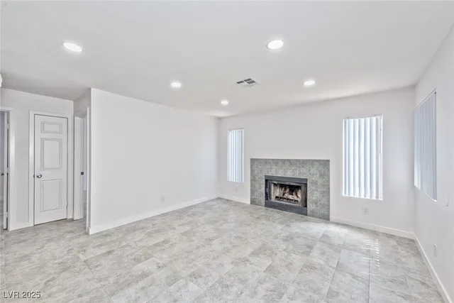 $1,295 | 1870 Nebula Drive, Unit 274, Las Vegas, NV 89115