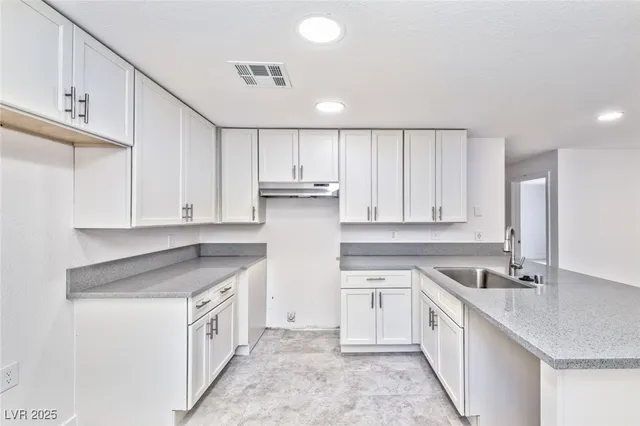 $1,295 | 1870 Nebula Drive, Unit 274, Las Vegas, NV 89115