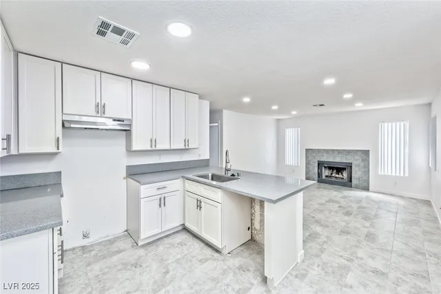 $1,295 | 1870 Nebula Drive, Unit 274, Las Vegas, NV 89115