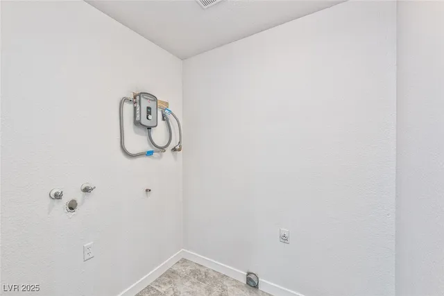 $1,295 | 1870 Nebula Drive, Unit 274, Las Vegas, NV 89115