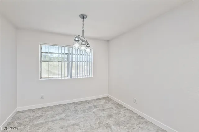 $1,295 | 1870 Nebula Drive, Unit 274, Las Vegas, NV 89115