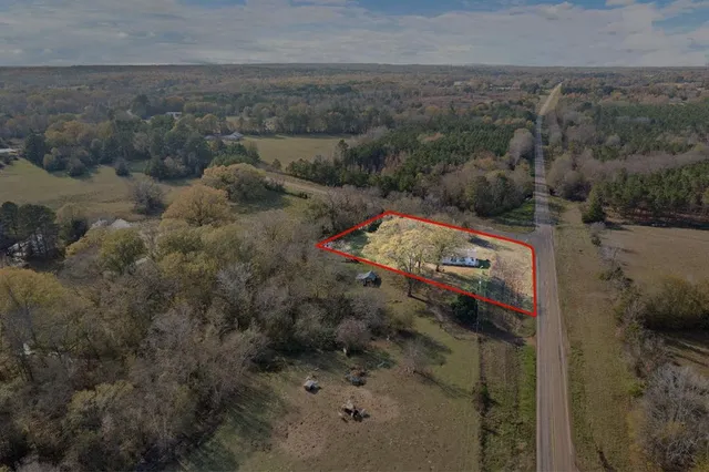 $269,000 | 13521 Farm To Market 130, Hughes Springs, TX 75656