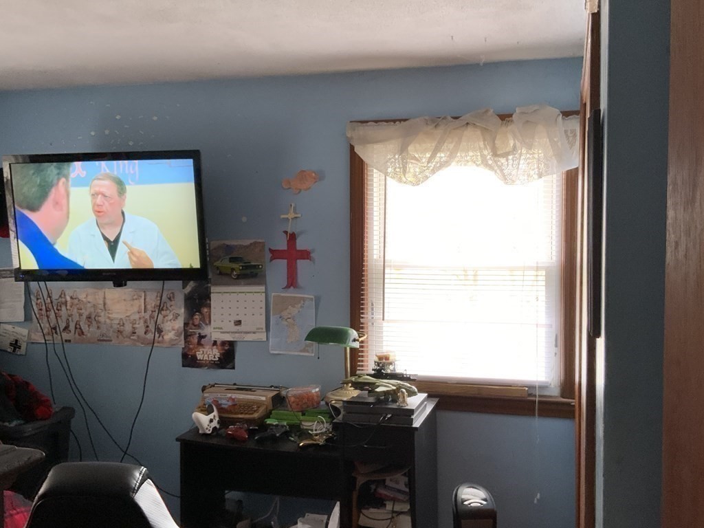 44-46 Catalina Road Lynn, MA 01905 - Photo 27 of 28 a room with furniture and window