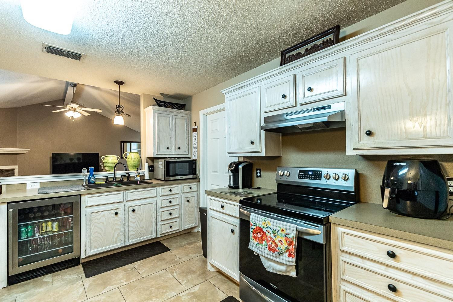 1430 78th Street Lubbock, TX 79423 - Photo 15 of 37 Photo 15